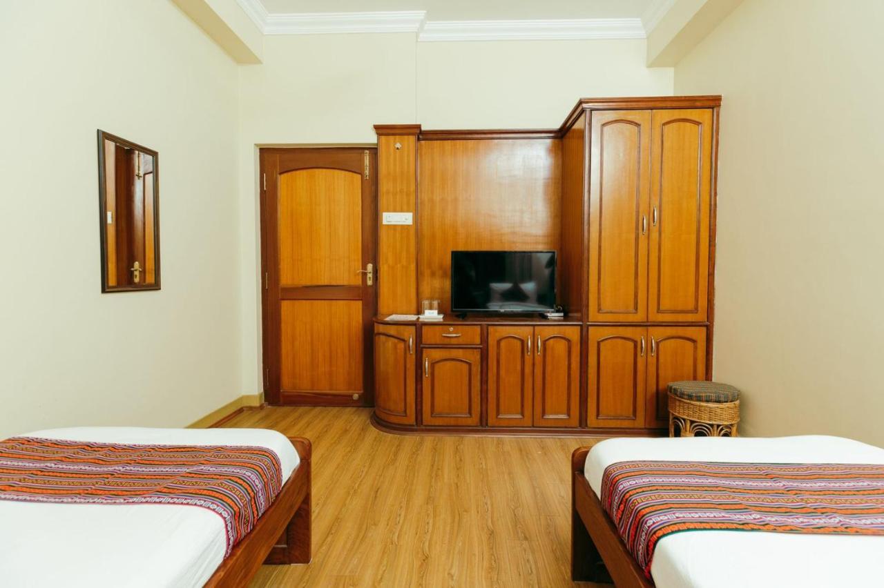 Tise Hotel Kathmandu Exteriör bild
